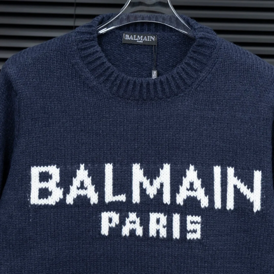 Style: BALMAIN long-sleeved sweater Size: S-XXL Fabric: Wool blend Accessories: Full set of customized original accessories No gender distinction Men and women Same Style
